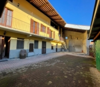 ESTERNO