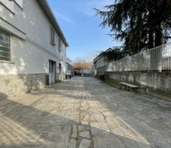 ESTERNO